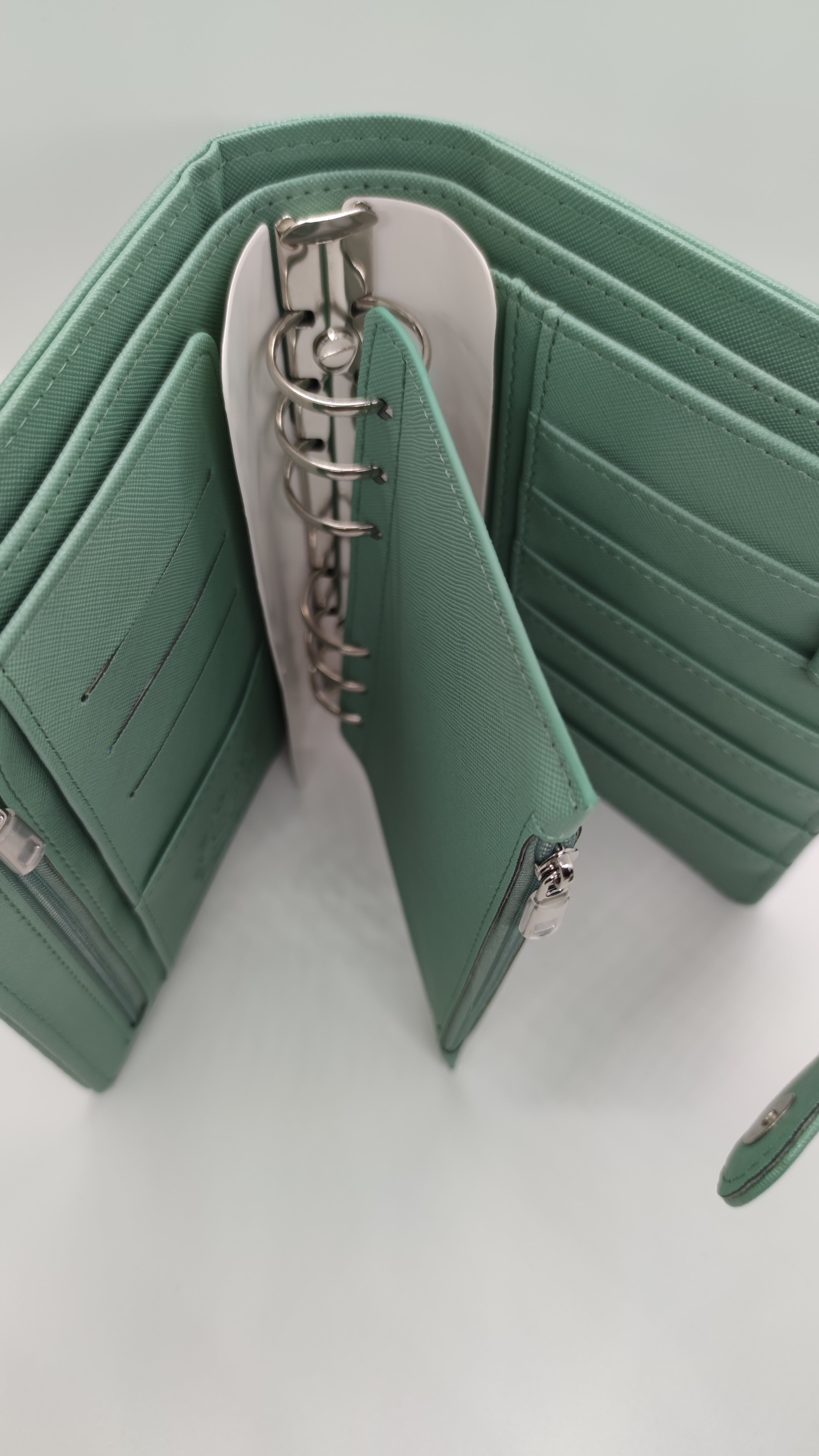 Premium Deluxe A6 Binder