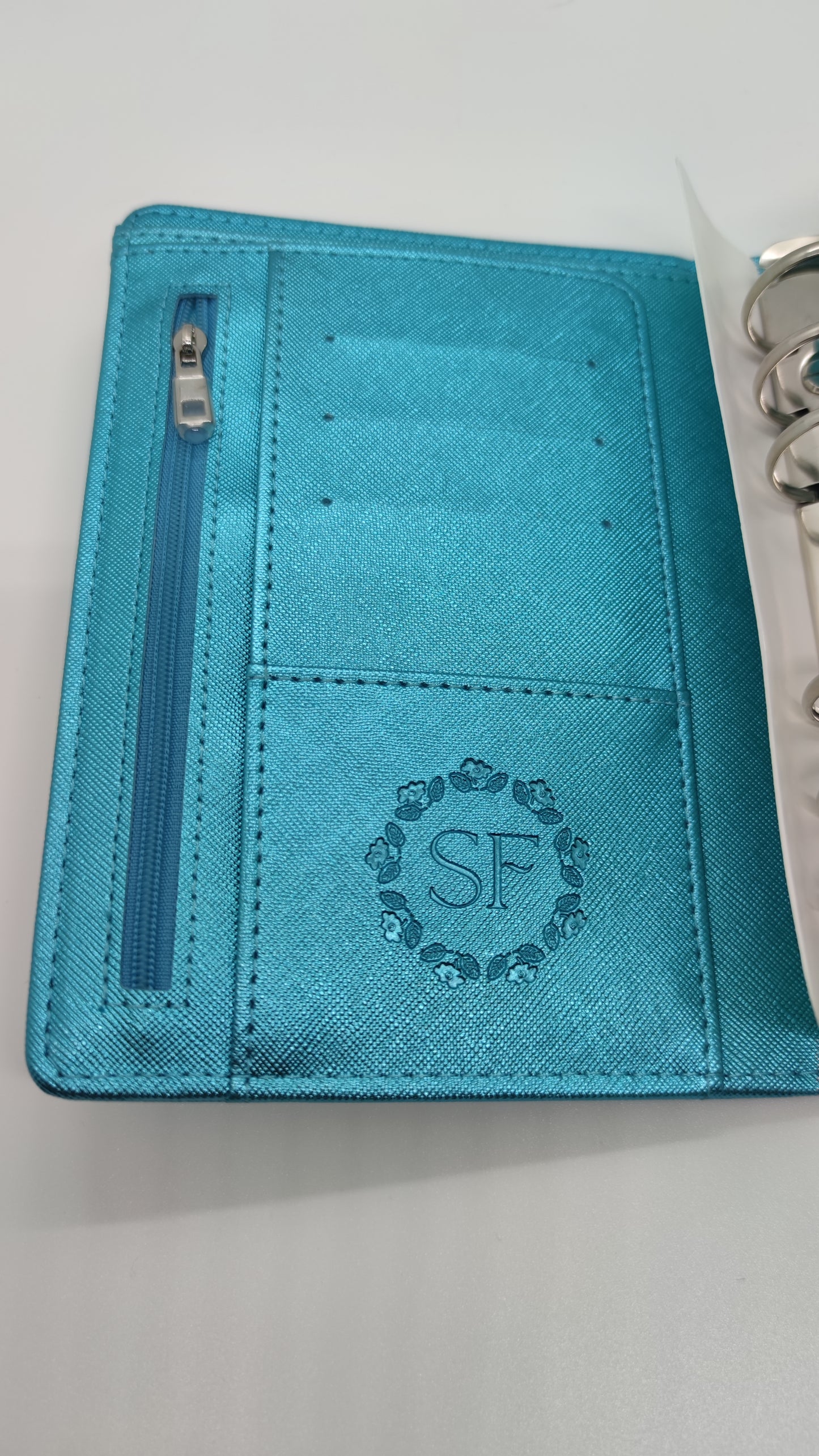 Premium Deluxe A6 Binder