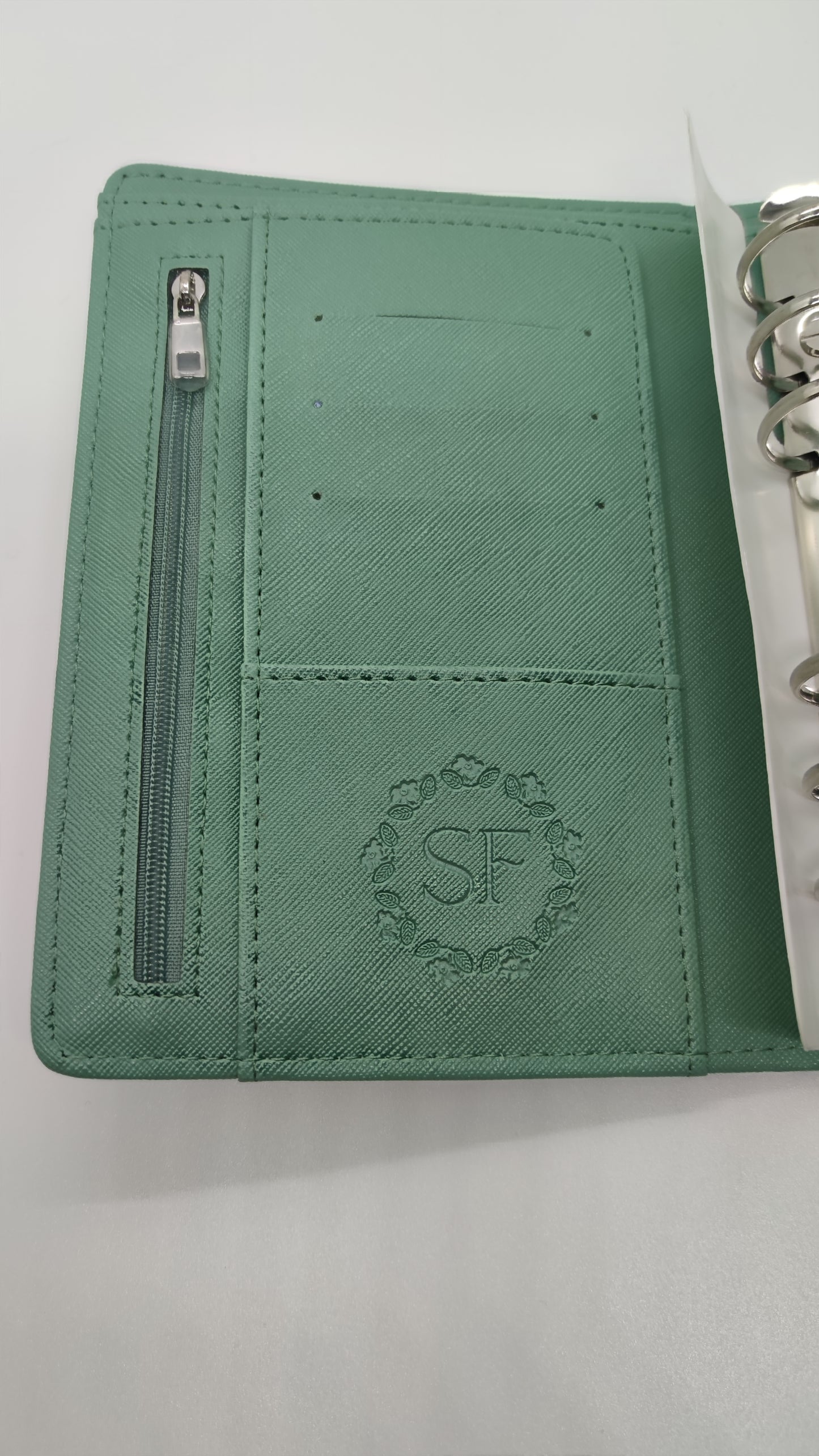 Premium Deluxe A6 Binder